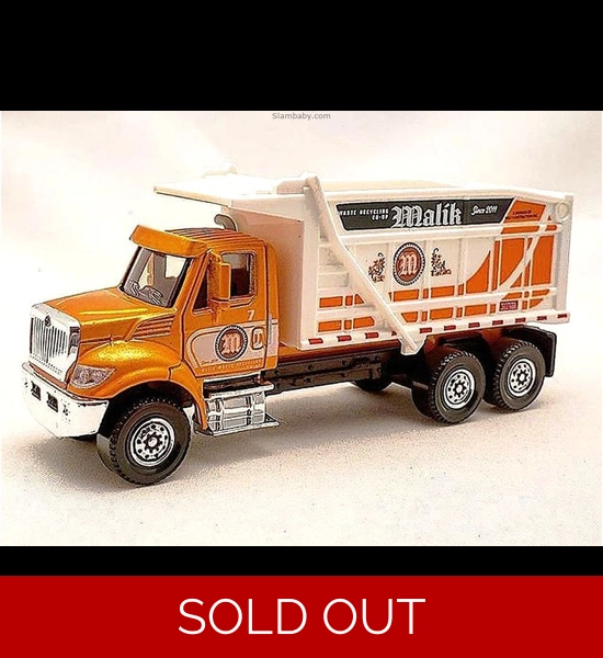 Matchbox International 7500 Dump Truck
